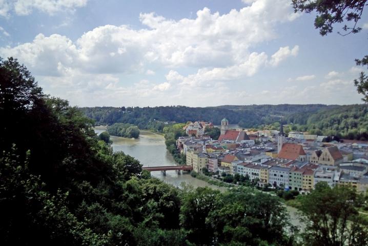 Blick von der "Schönen Aussicht" auf Wasserburg